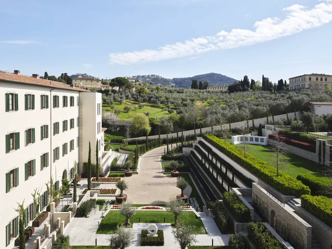 Where to Sleep in Florence When Autumn Rates Double