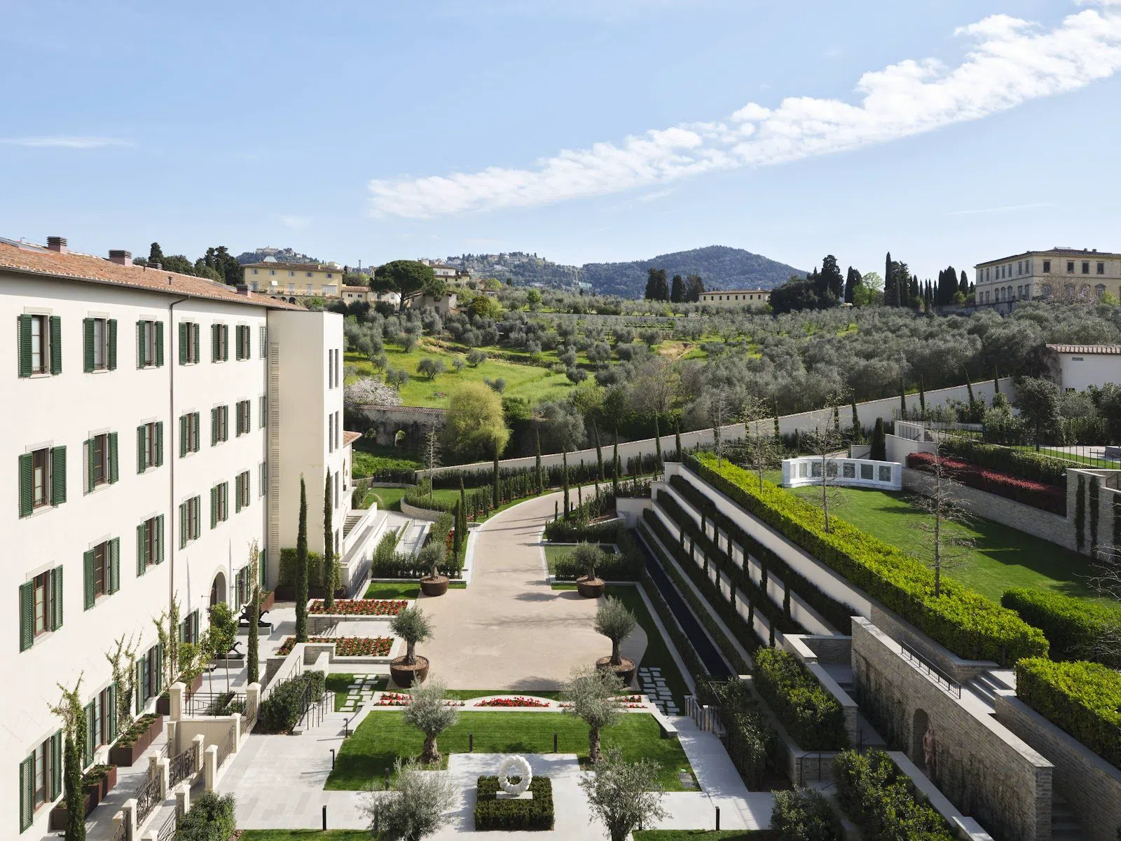 Where to Sleep in Florence When Autumn Rates Double